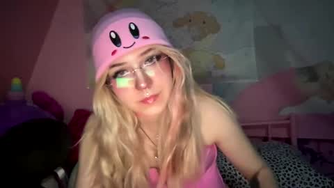 Pixie online show from March 2025 03:50:01 AM