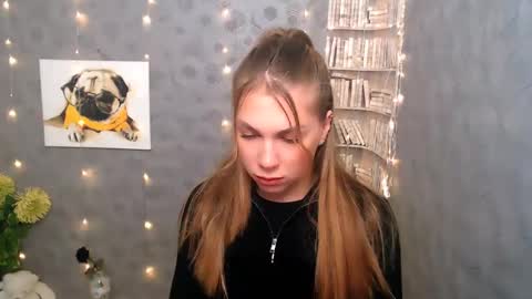 Snapshot of sport_tall_karina chatting on March 2025 08:13:01 AM Karina online show from March 2025 08:13:01 AM