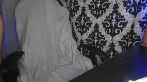 SpunRawCumslut77003 online show from January 2025 05:37:01 PM