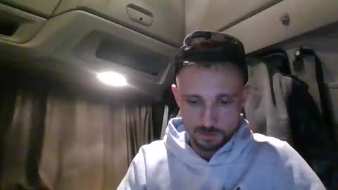 spyco82 online show from November 2025 06:18:01 PM