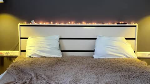 Snapshot of squirtaura chatting on February 2026 06:40:02 AM Dina online show from February 2026 06:40:02 AM