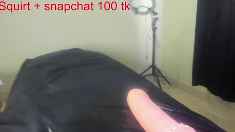 Snapshot of squirtle_girl chatting on December 2024 07:24:01 PM Lizzy online show from December 2024 07:24:01 PM