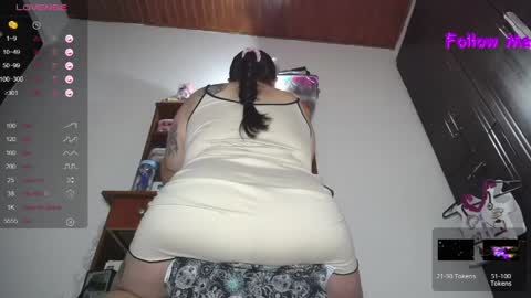 Snapshot of squirtmachinex chatting on May 2026 01:36:01 AM Wanda online show from May 2026 01:36:01 AM