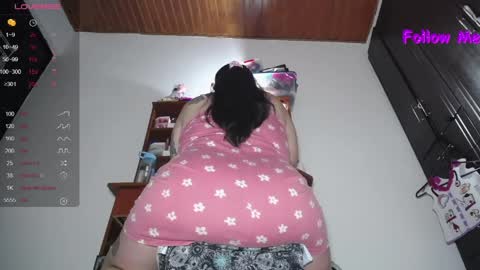 Snapshot of squirtmachinex chatting on May 2026 01:57:02 AM Wanda online show from May 2026 01:57:02 AM
