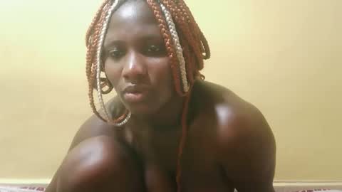 Snapshot of squirtypussie chatting on April 2026 12:07:02 PM squirtypussie online show from April 2026 12:07:02 PM