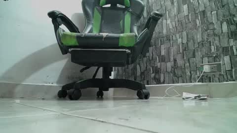 sr master cum its my old account online show from February 2025 05:16:01 AM