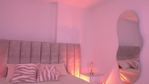 samantha online show from November 2025 07:25:01 PM