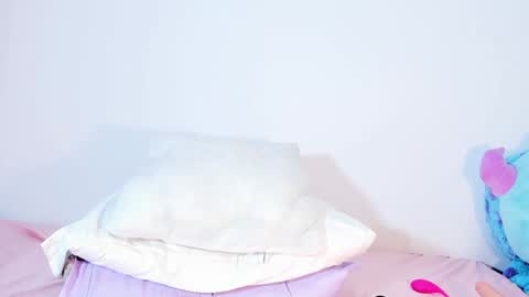 caroline massari online show from January 2025 01:05:02 AM