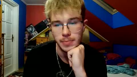 st1eve online show from December 2025 04:23:02 PM