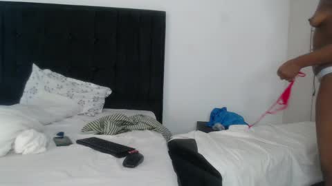 stacey_jaxn online show from April 2026 08:01:01 AM