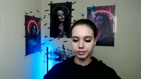 Stacy online show from November 2025 01:22:01 PM