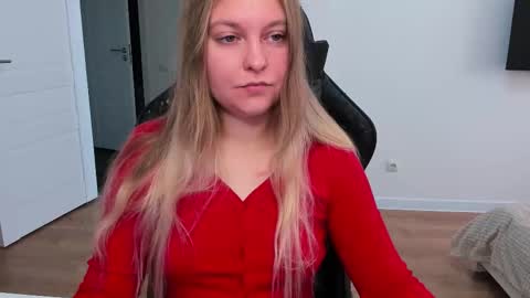 Stacy  online show from October 2025 10:27:01 AM