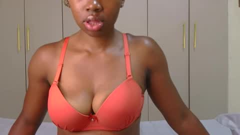 stacy_queenl online show from January 2026 01:26:01 PM