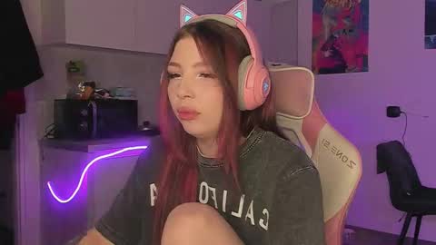 Stacy online show from December 2025 05:52:02 PM