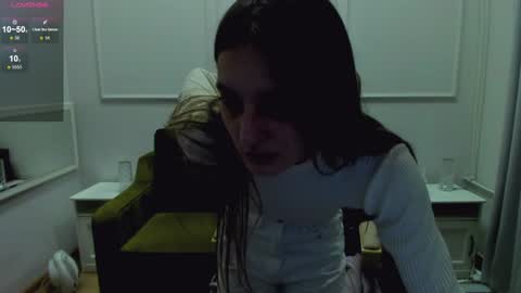 Sexy lips online show from December 2024 07:36:01 PM