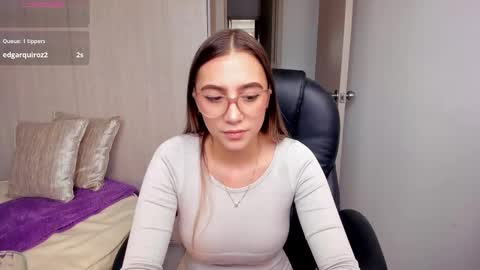 Stacy Conner online show from September 2025 08:10:01 PM