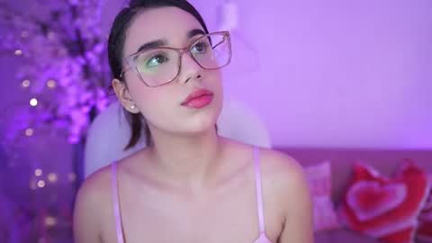 Snapshot of stacycooper_ chatting on June 2026 07:04:01 PM stacycooper_ online show from June 2026 07:04:01 PM