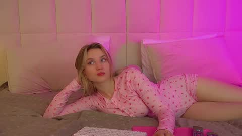 StacyEvances online show from January 2026 06:35:02 PM