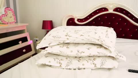 Stacy online show from July 2026 02:00:02 AM