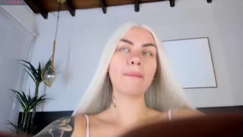 Snapshot of stacyrigel chatting on October 2025 11:43:01 AM Stacy Rigel online show from October 2025 11:43:01 AM