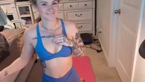 Hannah Lee online show from February 2025 02:57:01 PM
