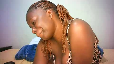 Snapshot of stacyweet chatting on February 2026 03:43:02 PM Stacysweet chocolate online show from February 2026 03:43:02 PM