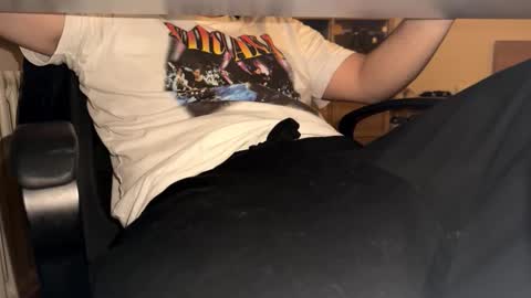 stang_ online show from November 2025 02:50:01 PM