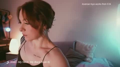 Kristina online show from November 2025 02:28:01 PM