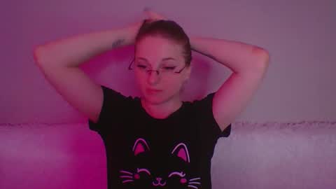 star_girlish online show from October 2025 05:42:01 PM