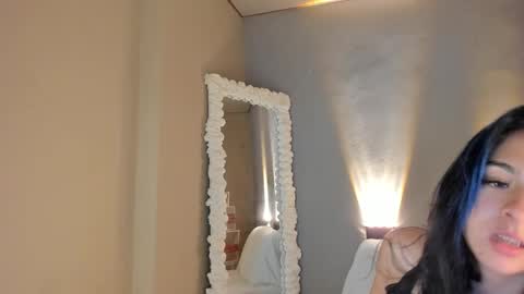 Snapshot of star_sub1 chatting on January 2025 01:59:01 AM star_sub1 online show from January 2025 01:59:01 AM