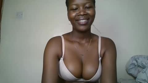 staria_diva online show from November 2025 06:16:02 AM