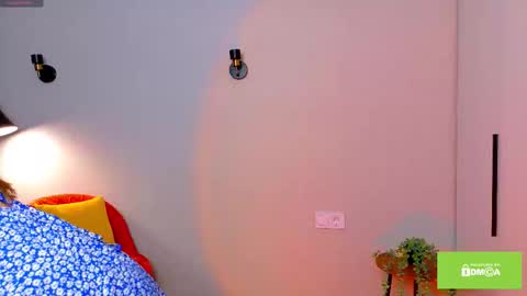 Nina online show from November 2025 03:39:02 AM