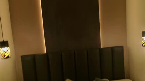 Snapshot of starrmoon__ chatting on June 2026 03:09:02 AM M O O N online show from June 2026 03:09:02 AM