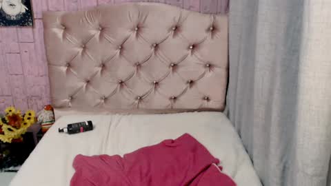 Snapshot of starsweetcute chatting on January 2025 04:52:02 AM Celeste online show from January 2025 04:52:02 AM