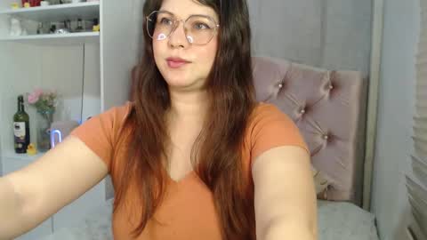 Snapshot of starsweetcute chatting on November 2025 09:58:01 AM Celeste online show from November 2025 09:58:01 AM