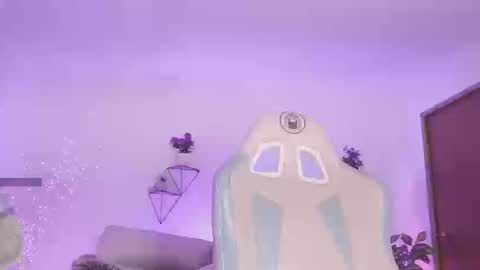 Yoko online show from September 2025 12:38:02 PM