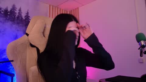 Stasia online show from March 2026 04:18:02 AM