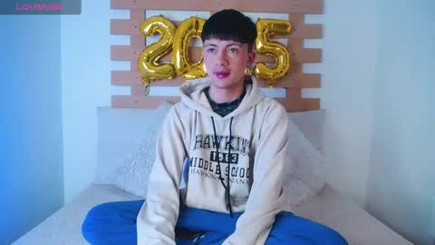 Snapshot of steev_novoa chatting on January 2025 05:30:02 AM Steev online show from January 2025 05:30:02 AM