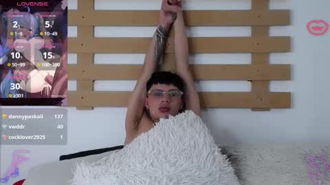 Snapshot of steev_novoa chatting on January 2025 09:29:02 AM Steev online show from January 2025 09:29:02 AM