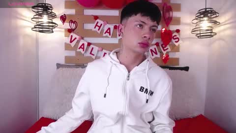 Snapshot of steev_novoa chatting on February 2025 03:51:01 AM Steev online show from February 2025 03:51:01 AM