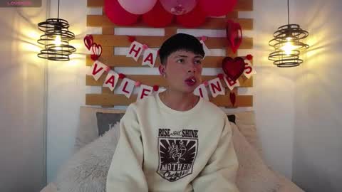 Snapshot of steev_novoa chatting on February 2025 04:23:02 AM Steev online show from February 2025 04:23:02 AM