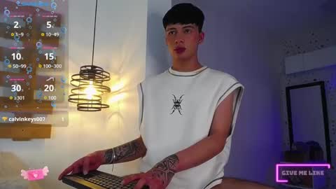 Snapshot of steev_novoa chatting on February 2025 09:00:02 AM Steev online show from February 2025 09:00:02 AM