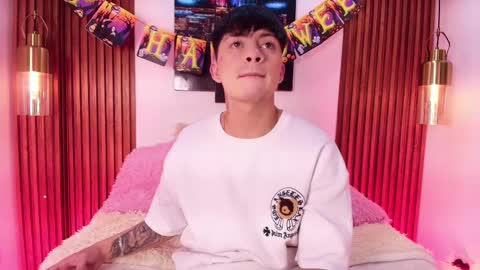 Snapshot of steev_novoa chatting on October 2025 08:18:01 PM Steev online show from October 2025 08:18:01 PM