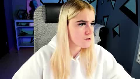 stef_nicks online show from November 2025 09:07:02 AM