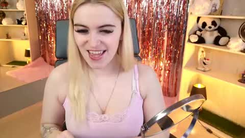 stef_nicks online show from April 2026 09:02:01 AM