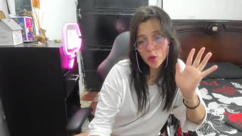 julieth-cancer online show from December 2025 02:54:02 AM