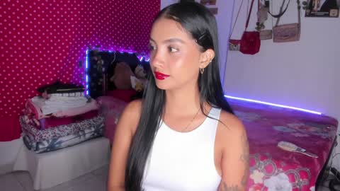 Im MiaIts my first day here  online show from December 2024 02:09:02 AM