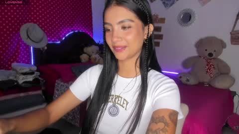 Im MiaIts my first day here  online show from February 2025 11:11:01 PM