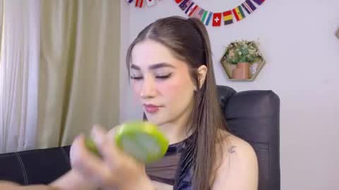 stefannycipriani_ online show from June 2026 04:33:01 PM