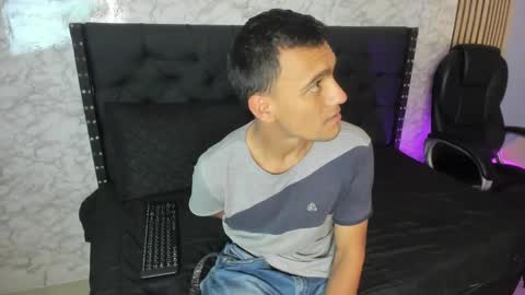 stefany_pablo1 online show from January 2025 12:16:02 PM